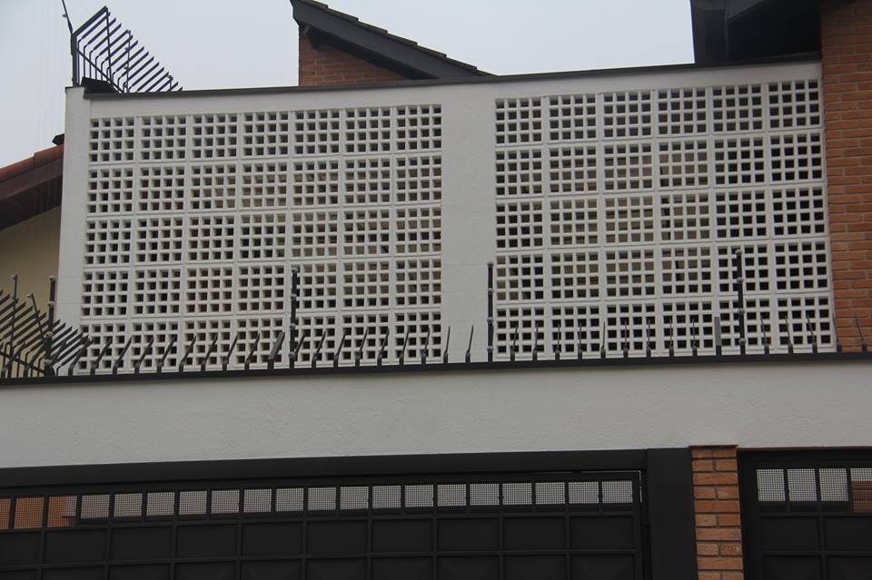 Cobogó Elemento Vazado de concreto, modelo 16 furos do Reformar Minha Casa. Disponível para entrega em São Paulo, Grande São Paulo, Campinas, interior de São Paulo, Vale do Paraíba, Litoral Sul e Norte de São Paulo, Minas Gerais e Santa Catarina. 