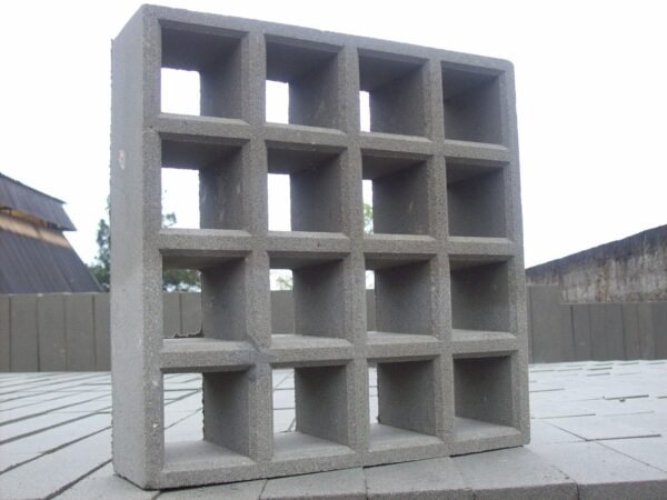 Elemento Vazado de Concreto Modelo 16 Furos 39x39x10cm