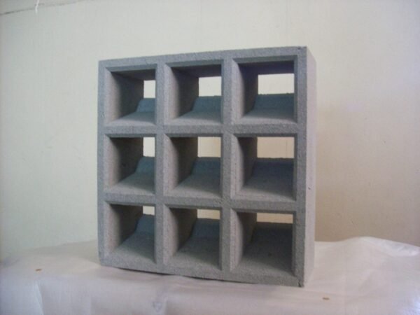 Elemento Vazado de Concreto Modelo 9 Furos Inclinados medida 29x29x10cm