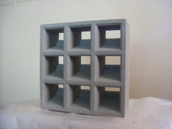 Elemento Vazado de Concreto Modelo 9 Furos Inclinados medida 29x29x10cm