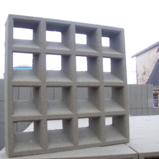 Elemento Vazado modelo 16 furos inclinados 39x39x7cm