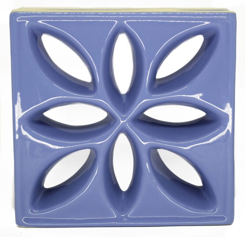 Cobogó Esmaltado modelo Lótus Azul Retrô